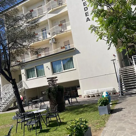 Amedea Hotel 3*