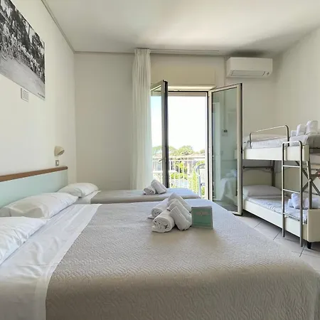 Amedea Hotel 3*