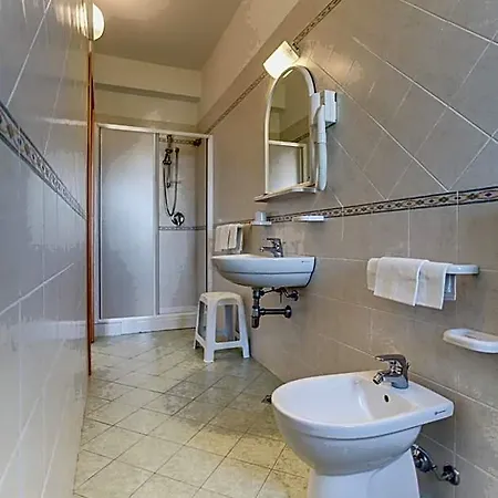 Amedea Hotel 3*