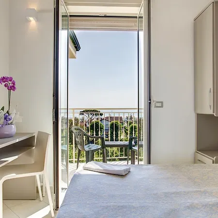 Hotel Amedea 3*